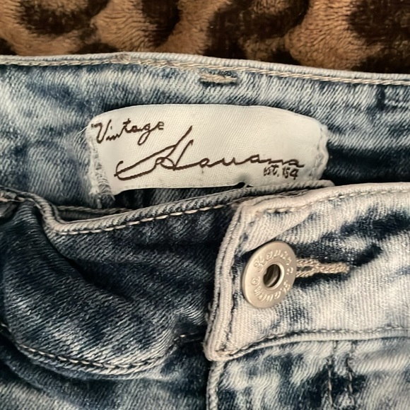 Women’s shorts - Picture 2 of 6